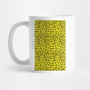 squiggly 80s on gold Mug